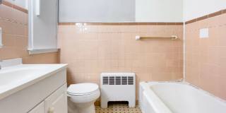 Cozy 1 bedroom, Close to Campus Gallery 9