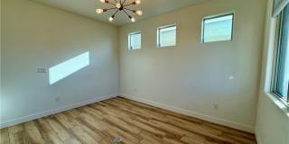 936 E Sunset Road Gallery 11