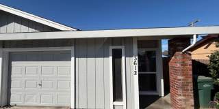 Cozy Rosemont Retreat | 2 Bedrooms, Brick Fireplace & Spacious Backyard! Available for Immediate Move in!!! Gallery 1