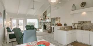 398 San Vicente Boulevard Gallery 6