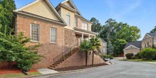 1711 Summit Glen Lane NE Gallery 1