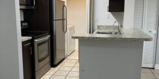 Pompano 2 Bedroom in Pretty Gated Community Gallery 3