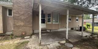 LOCATION! Check out this spacious 3 bedroom with 2.5 baths! Gallery 15