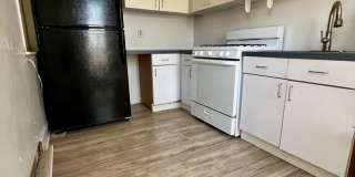 Stunning 3-Bedroom Townhome in Carroll Park! Available NOW! Gallery 6