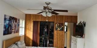 1411 SW 24th Ct Gallery 36