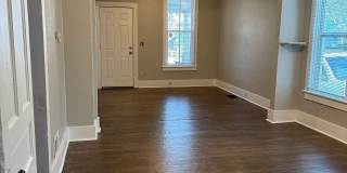 SPECIAL-HALF OFF FIRST FULL MONTHS RENT-Charming 2 Bedroom Home Near Dundee! Gallery 3