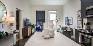 Hyde Square Gallery 8