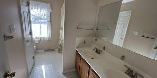 316 LAUREL OAK Lane Gallery 10