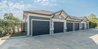 Park On Wurzbach Gallery 16