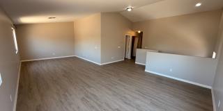 Large Avondale Home W/ Full Bedroom Downstairs and a huge loft! Large Avondale Home W/ Full Bedroom Downstairs and a huge loft! Gallery 14
