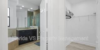 10016 NW 89 TER Gallery 5