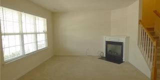 Room in 3 Bedroom Townhome at Derryrush Ave Gallery 11