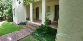 824 Oakwood St - B Gallery 39
