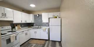 1200 Meadow Ln Gallery 1