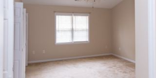 2 Bedroom Townhome off Atlanta Hwy! Gallery 7