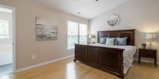205 DEVON Court Gallery 16