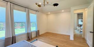 1451 Maplewood Drive Gallery 16