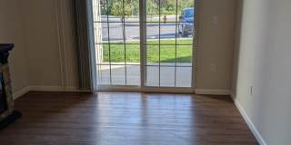 Charming 2BR Condo in Dardenne Prairie Gallery 1