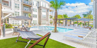 The Boulevard Gallery 13