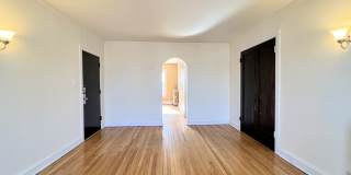 2100 W Ainslie St Gallery 8