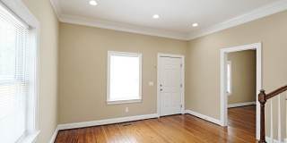 Charming Move-in Ready Downtown Home With Updates Charming Move-in Ready Downtown Home With Updates Gallery 5