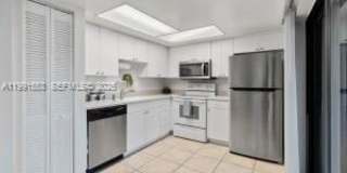 1145 N Shannon Gallery 13