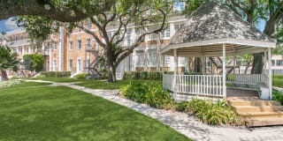 Park at Cedar Lawn Apartments Gallery 15
