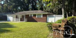 Charming 3-bedrooms/1-bath home in LaRoche Park Gallery 5