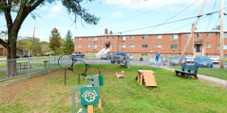 River Annex Apartments - Student Housing Gallery 3