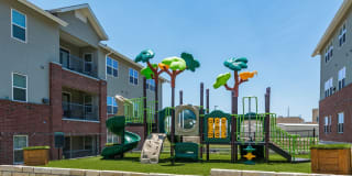 Regal Parc Apartment Homes Gallery 30