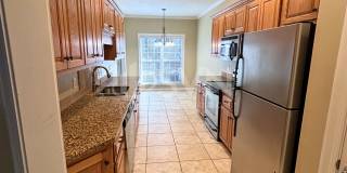 1720 Spring Hill Place Apt B Gallery 1