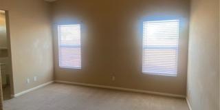 5010 Paradise Harbor Place Gallery 1