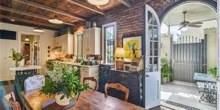 1404 PRYTANIA Street Gallery 12
