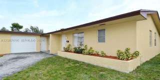 4304 N Shore Dr 4304 N Shore Dr Gallery 1