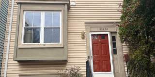 18272 ROLLING MEADOW Way Gallery 1