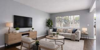 421 W 87th Pl Gallery 1