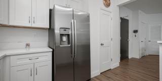 231 Walton Avenue unit: 206 Gallery 16