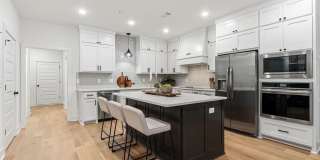 4110 W Wood Street Gallery 4