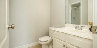 Beautiful, Spacious 4 bedroom Home for Rent! Gallery 31