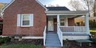 Charming Brick House off Fort Avenue Gallery 1