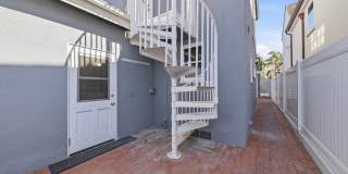 Furnished Balboa Peninsula Point Cottage Home | Available November 1st – April 30th Furnished Balboa Peninsula Point Cottage Home | Available November 1st – April 30th Gallery 35