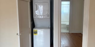 Colonial Court Gallery 12