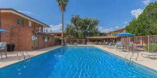 Country Club Apartments Gallery 18