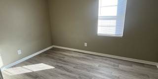 511 Laurel Street - A Gallery 1