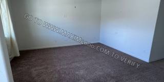 389 WHITE RIVER DRIVE - EXCELLENT TWO STORY HOME Gallery 3