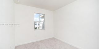 2642 SE 10 street Gallery 21
