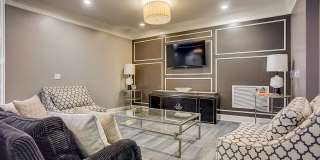 Elizabeth Station Gallery 30