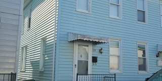 JUST REDUCED! Ask About Move In Incentives! 3 Bedroom Duplex in Quiet Location Gallery 1