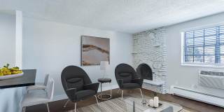 1360 N Williams Gallery 17