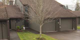 Spacious 2 BD Condo in Vancouver Community Gallery 1